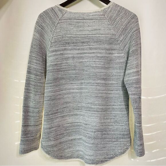 Vince Womens Gray Knit Sweater Size Small - Picture 2 of 6